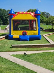IMG 9181 1731879174 C4 Combo Bounce House